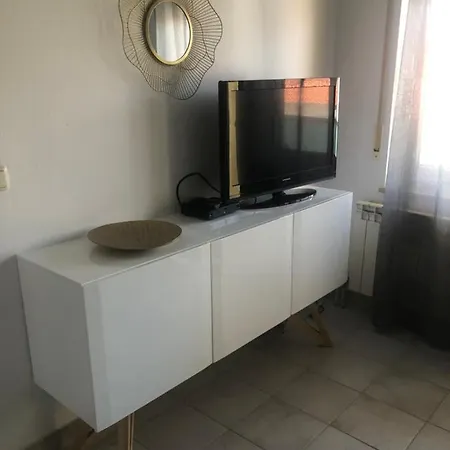 بيت للعطل Apartman Roko *
